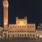 Palazzo Lenzi *