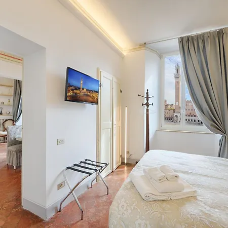 Palazzo Lenzi シエーナ
