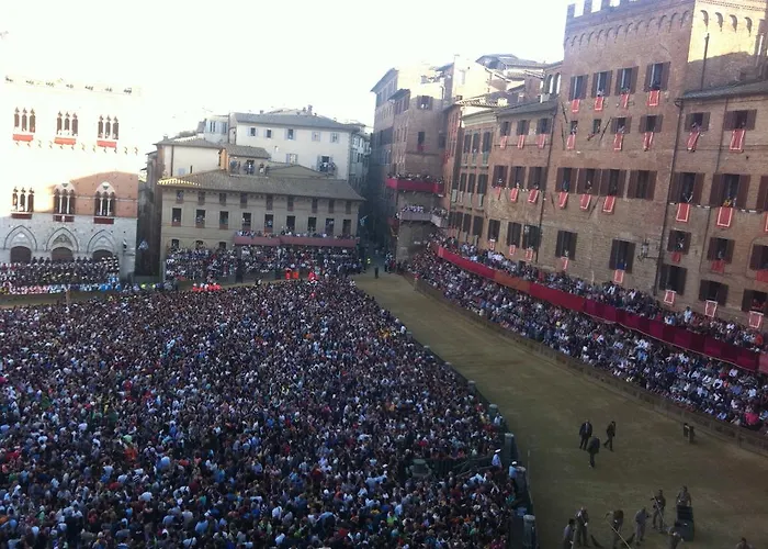 Palazzo Lenzi Apartment Siena