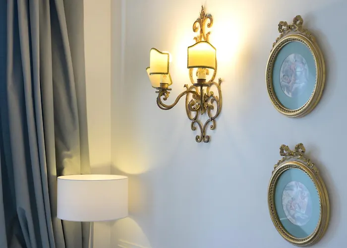 Palazzo Lenzi Апартаменти *